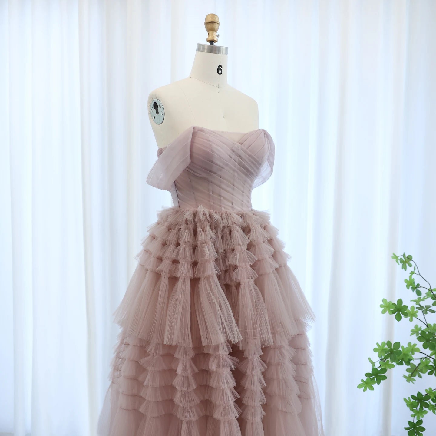 Blush Pink Off Shoulder Ruffles Evening Dress for Women Wedding Elegant Tiered Ball Gown Prom Party Desses
