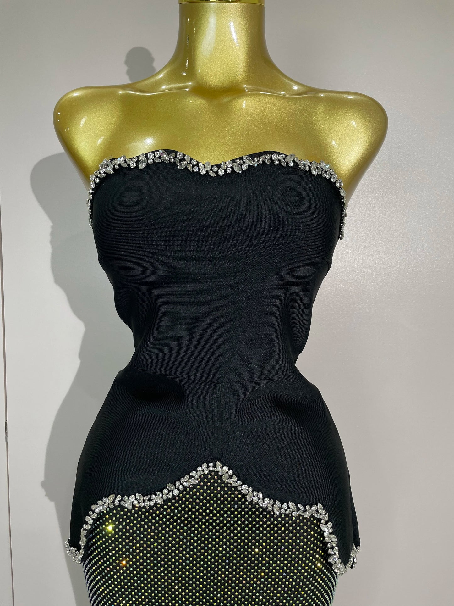 Luxury Birthday Gown High Quality Black Design Sleeveless Diamonds Top And Hot Diamond Skirt Suit Evening Party Dress