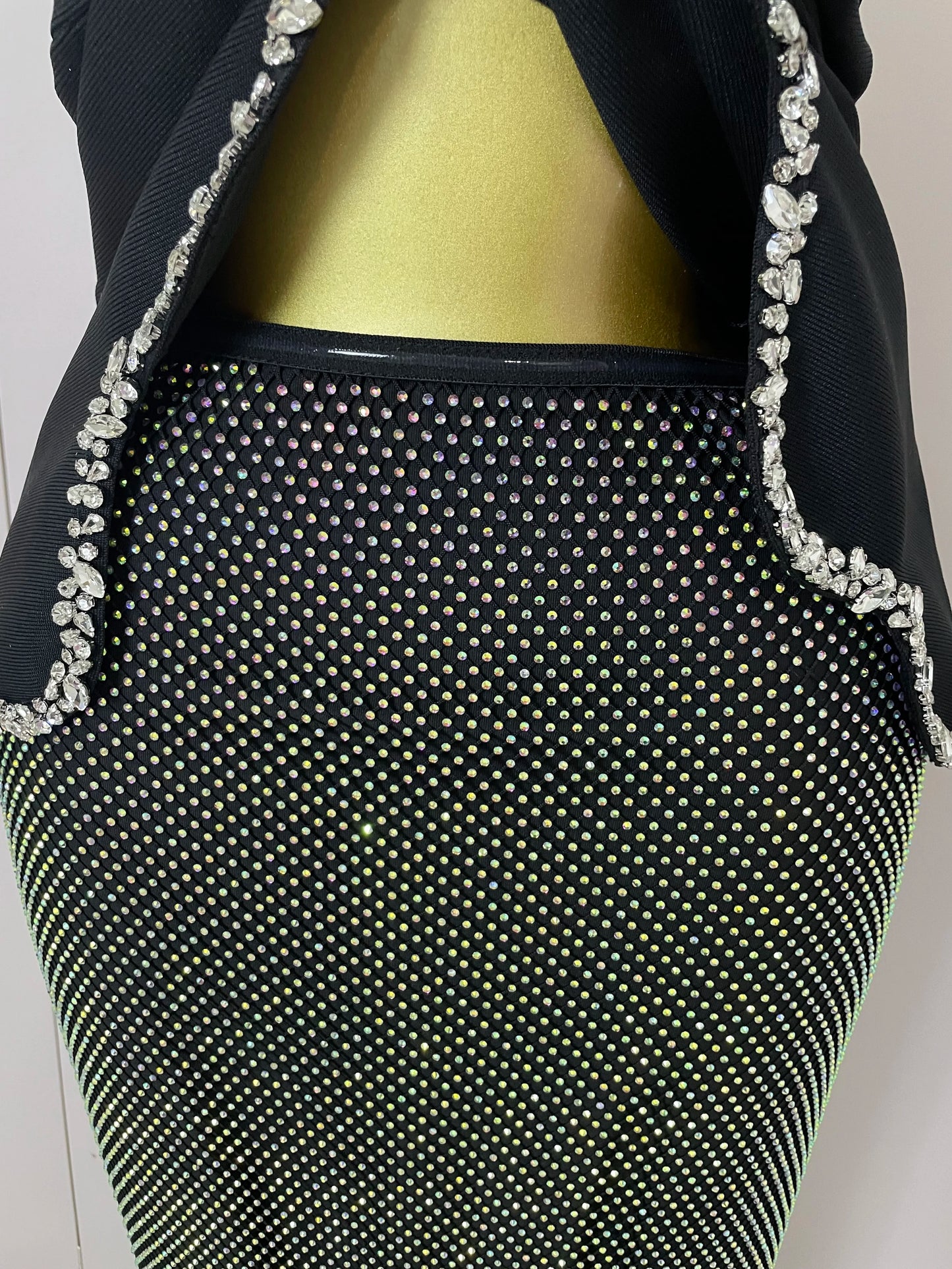 Luxury Birthday Gown High Quality Black Design Sleeveless Diamonds Top And Hot Diamond Skirt Suit Evening Party Dress